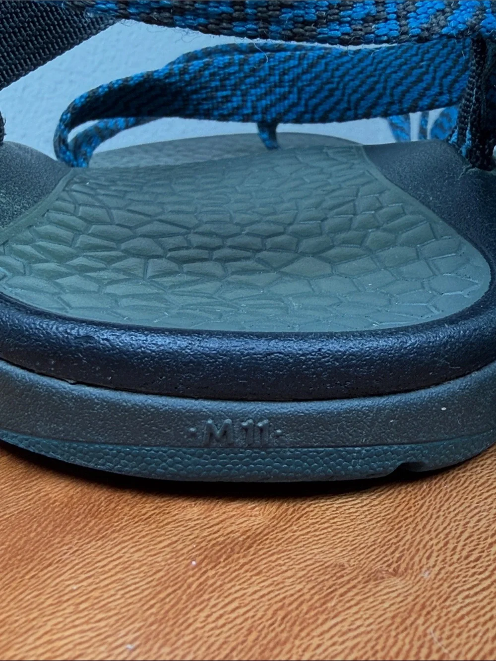 Men’s Chaco Sandal Performance Sandals Blue & Black Print Size 11
